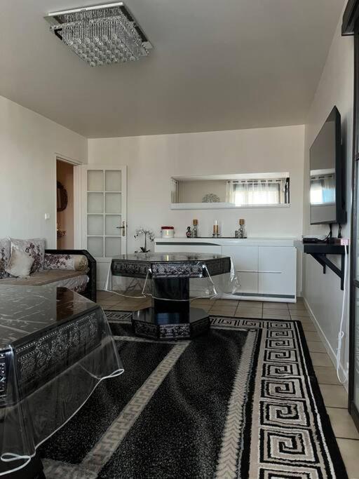 Flat Apartment Toulouse Bagian luar foto